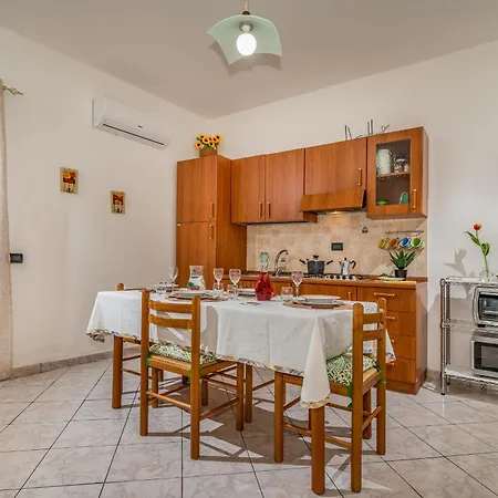 Casa Dolce Casa كاستيلاّماري ديل غو